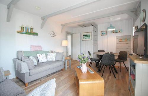 St. Mawes Casa | Summers Beach View