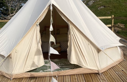 Corwen Alquiler De RV | Summers View, Luxury Bell Tent with spectacular views