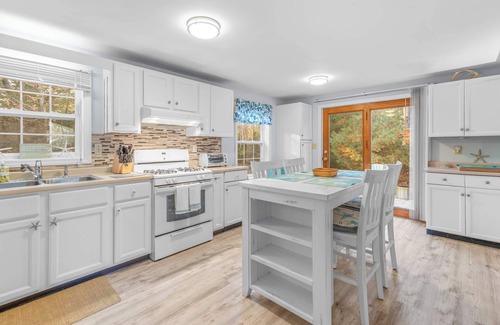 Summersea Casa | Summersea – Charming 4 BDR in Golf Community!