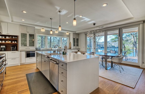 Cullowhee Casa | Summersong Lane, situated on Lake Glenville - 4 bedrooms and 4.5 bathrooms.