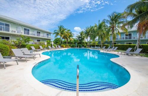 West Bay Casa | Summertime Suites #54