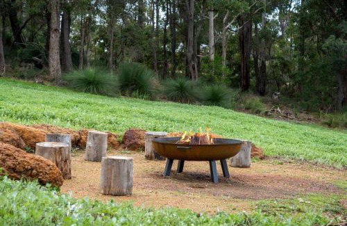 Yallingup Siding Casa | Summerville Treetops A Stunning Valley Retreat