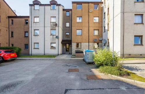 Central Aberdeen Apartamento | Summit Central - Quiet 2BR Flat WiFi Parking