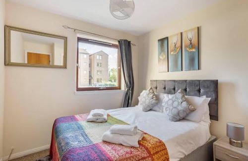 Central Aberdeen Apartamento | Summit Central - Quiet 2BR Flat WiFi Parking