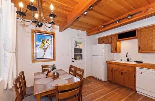 Big Bear Lake Cabina | Summit Happy Mountain Cabin