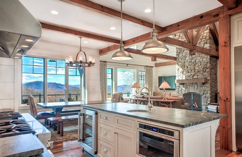 Sylva Casa | Summit Haven at Balsam Mountain Preserve | Exclusive Lodge with Golf & Hiking Trails