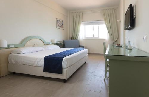 Gaeta Hotel | Summit Hotel