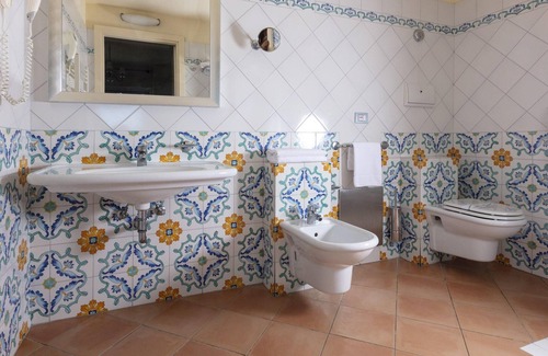 Gaeta Hotel | Summit Hotel