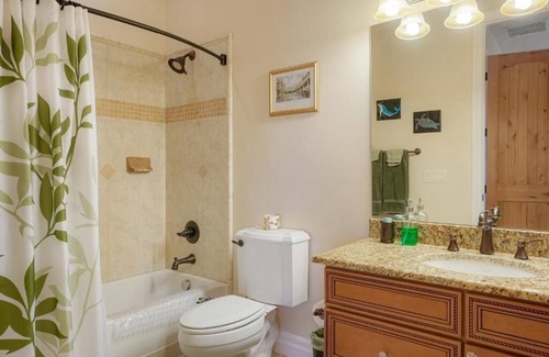Watkins Casa | Summit Villa BnB