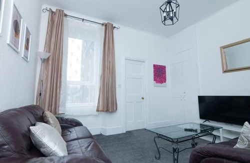 Aberdeen West End Apartamento | Summit West End Elegant 1 Bed Flat Free Parking