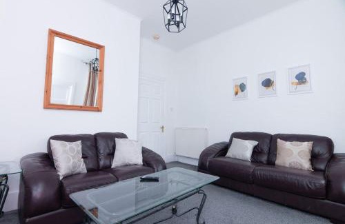 Aberdeen West End Apartamento | Summit West End Elegant 1 Bed Flat Free Parking