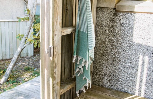 Cape Fear Station Cabaña | Sumners Crescent Cottage in Cape Fear Station-Walk to Beach