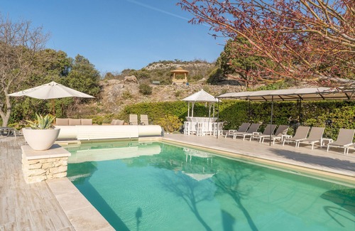 Murs Villa | Suntuosa bastida de 5 estrellas con vistas al Luberon, piscina, jardín y Wi-Fi.