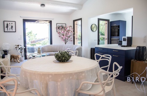 Theoule-sur-Mer Villa | Sumptuous villa with sea view and its renovated outbuilding in the heart of