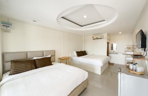 Huai Yai Hotel | Sun and Sea KohLarn