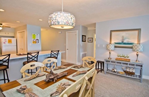 Pine Knoll Shores Condominio | Sun Bay 6 - Oceanfront Condo in Atlantic Beach, NC!