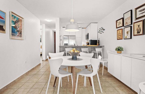 Bajura Apartamento | Sun & Beach Villa | Beachside Escape w. Pool