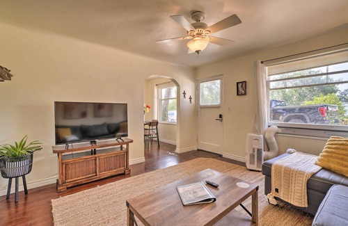 Santa Paula Apartamento | Sun-Dappled Santa Paula Abode, 16 Mi to Beach