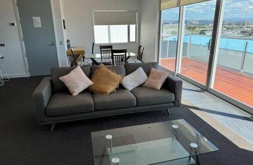 Ahuriri Apartamento | Sun filled Ahururi apartment