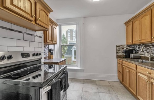 Front Park Apartamento | Sun Filled Apt w/ Dedicated Office