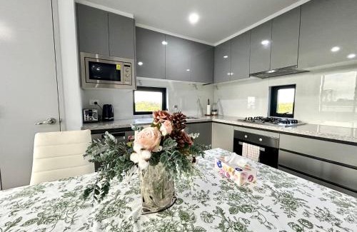Sydney Olympic Park Apartamento | Sun-filled Apt w Stunning Open Views of Park&City