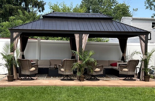 South Toms River Casa | Sun & Fun in your own backyard!