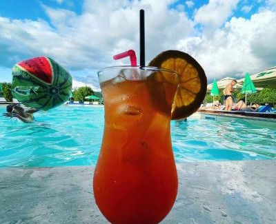 Campani Otro | SUN GARDEN AND POOL