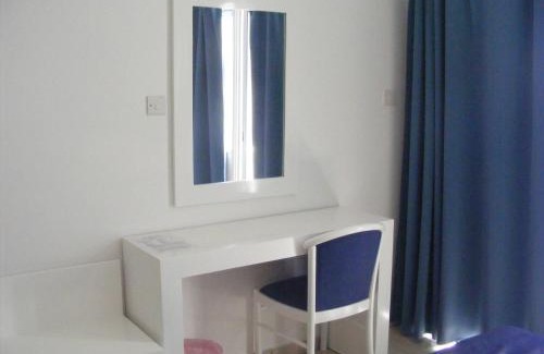 Larnaca City Centre Apartamento | Sun Hall Beach Hotel Apartments
