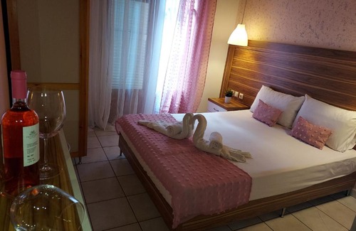 Thasos Town Apartamento | Sun Helios Garden Aparthotel