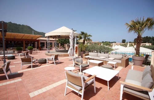 Mazzaforno Apartamento | Sun House con piscina by Wonderful Italy