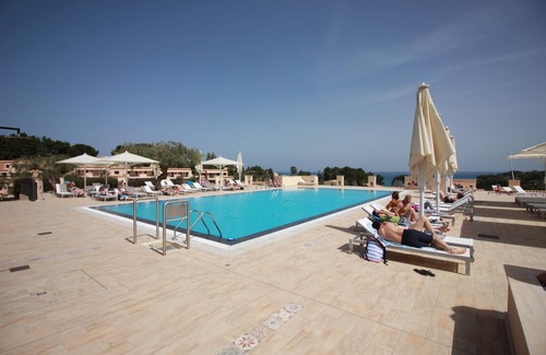 Mazzaforno Apartamento | Sun House con piscina by Wonderful Italy