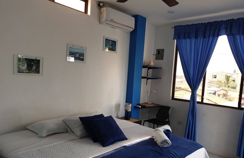Puerto Villamil Hotel | Sun Island
