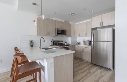 Hoboken Apartamento | Sun-kissed 3BR Loft With Patio Minutes to NYC