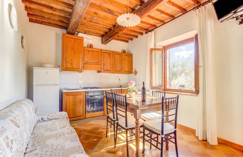 Gambassi Terme Casa | Sun-kissed Apartment With Garden
