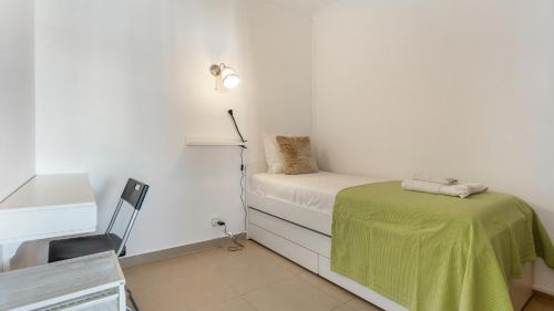 Areias de Sao Joao Apartamento | Sun-kissed Oasis W/Pool by LovelyStay
