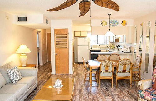 Butler Beach Apartamento | Sun-kissed Paradise With Garden View H204