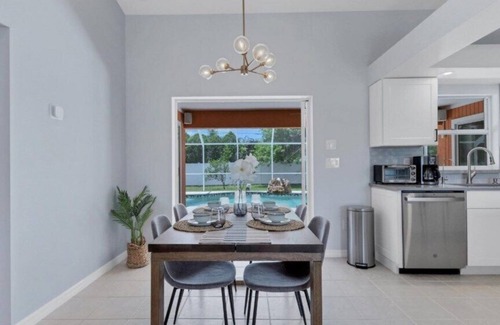 Englewood East Casa | Sun-Kissed Serenity: Your Private Pool Oasis 6 Miles from Englewood Beach