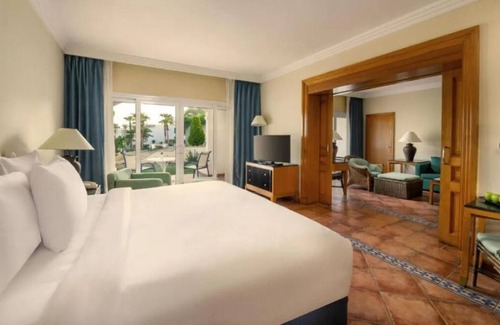 Sharm El Sheikh Complejo | Sun-Kissed Shores & All-Day Dining l Kids Club, Spa Days & Water Adventures