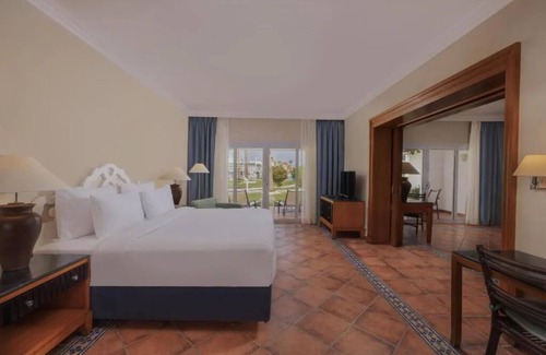 Sharm El Sheikh Complejo | Sun-Kissed Shores & All-Day Dining l Kids Club, Spa Days & Water Adventures