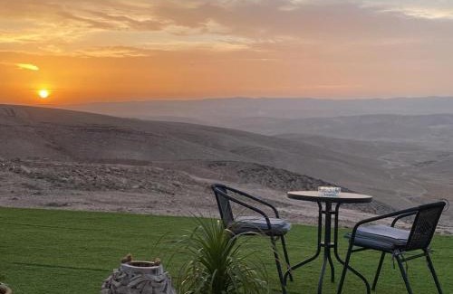 Arad Casa | Sun, Mountain & Adventure