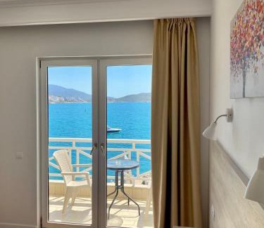 Qender Hotel | Sun N Blue Hotel