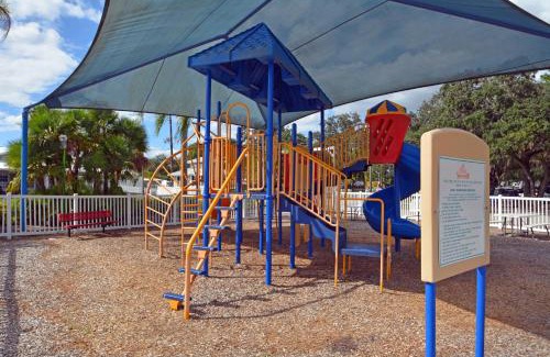 Braden River Otro | Sun Outdoors Sarasota