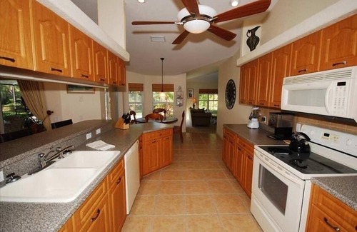 Cape Haze Villa | ¡Sol, privacidad y espaciosa elegancia en Cape Haze Villa!