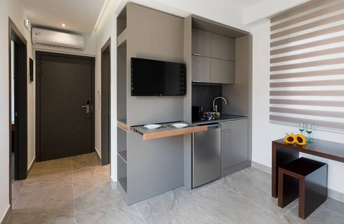 Polichrono Casa | Sun Residence