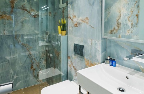 Polichrono Casa | Sun Residence
