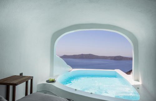 Firostefani Hotel | Sun Rocks Luxury suites