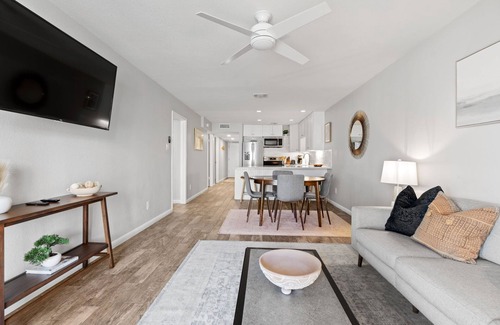Horseshoe Bay Condominio | Sun’s Up Lakeside Condo