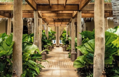Fluvial Vallarta Condominio | "Sun, Sand, and Serenity: Luxury Rental at Vidanta Puerto Vallarta"