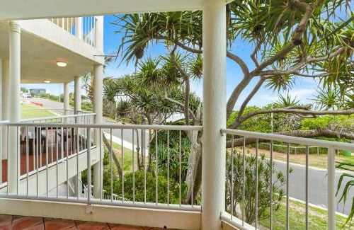 Sunrise Beach Apartamento | Sun, sand, and surf, Sunrise Beach