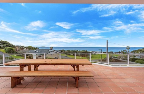 Forster Casa | Sun, Sand, Beachside house with magical views.